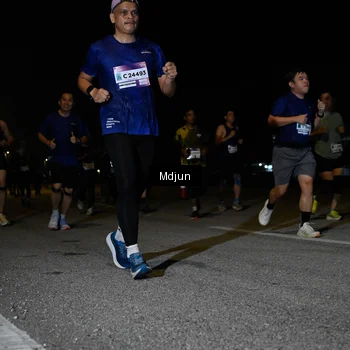 Runner Photo 7449952