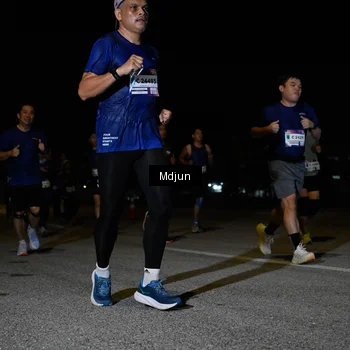 Runner Photo 7449955