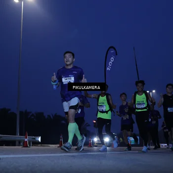 Runner Photo 7449963