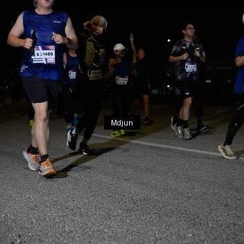 Runner Photo 7449977
