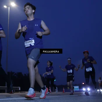 Runner Photo 7450000