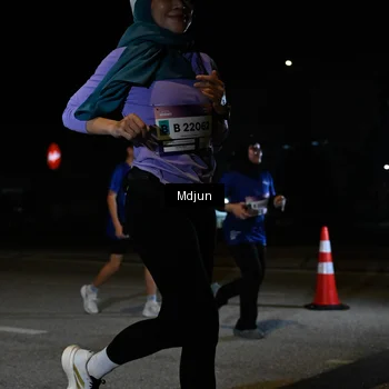 Runner Photo 7450004