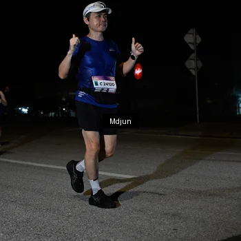 Runner Photo 7450005