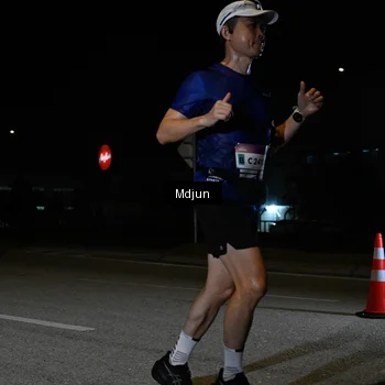 Runner Photo 7450011