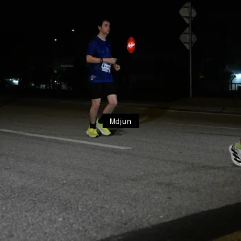 Runner Photo 7450018