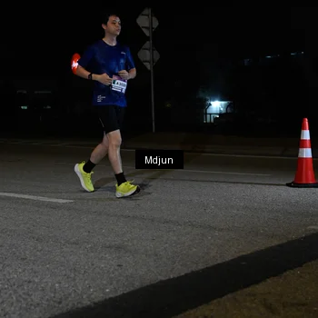 Runner Photo 7450022