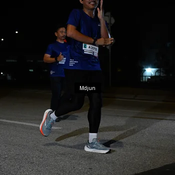 Runner Photo 7450036