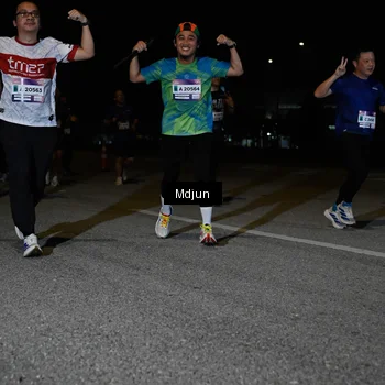 Runner Photo 7450045