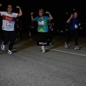 Runner Photo 7450056