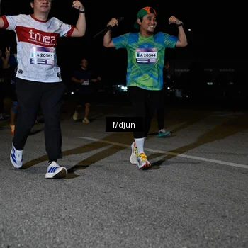 Runner Photo 7450059