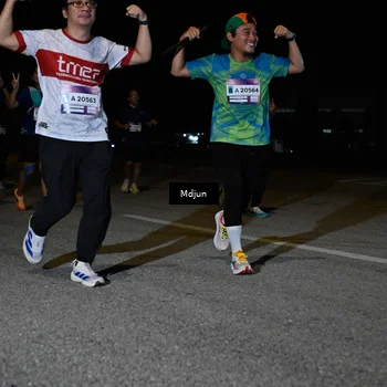 Runner Photo 7450070