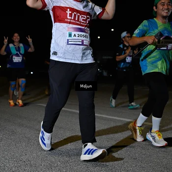 Runner Photo 7450075