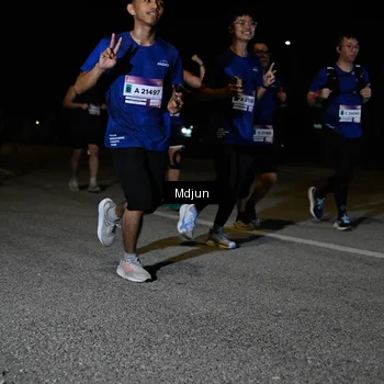 Runner Photo 7450089