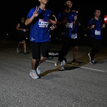 Runner Photo 7450092
