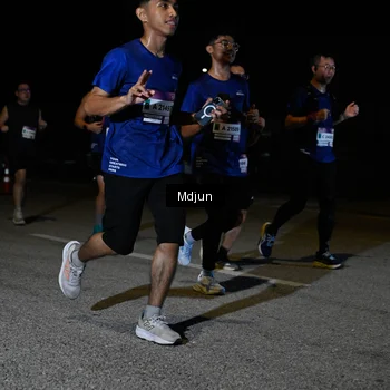 Runner Photo 7450093