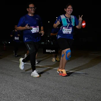 Runner Photo 7450102