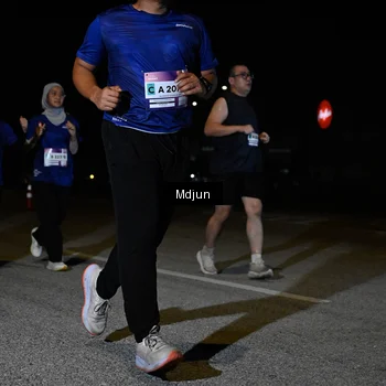 Runner Photo 7450120