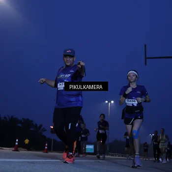 Runner Photo 7450124