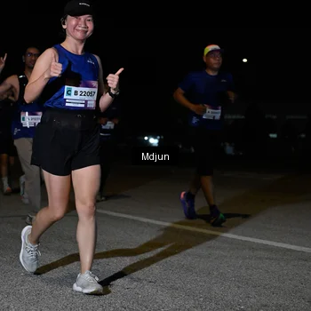 Runner Photo 7450141
