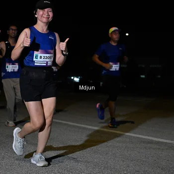 Runner Photo 7450148