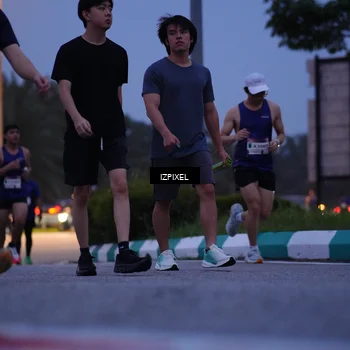 Runner Photo 7450172