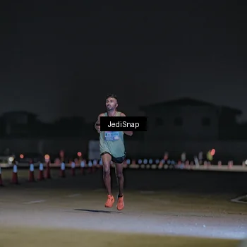 Runner Photo 7450176