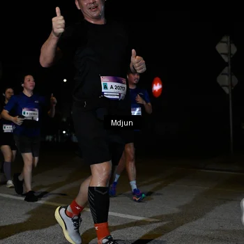 Runner Photo 7450177