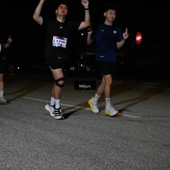 Runner Photo 7450178
