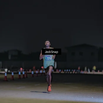 Runner Photo 7450182