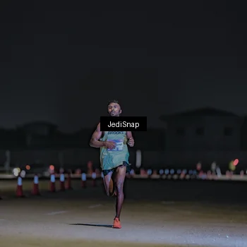 Runner Photo 7450183
