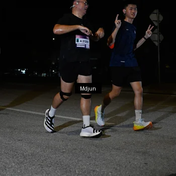 Runner Photo 7450191