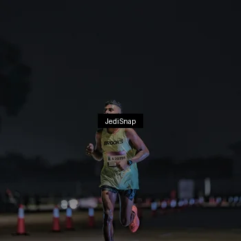 Runner Photo 7450192