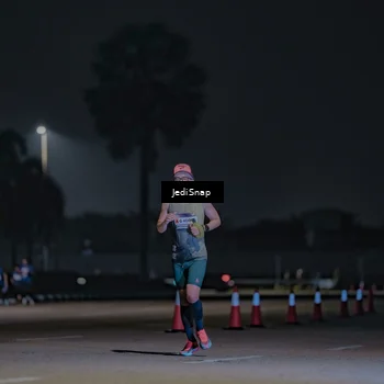 Runner Photo 7450242