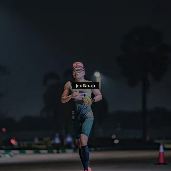 Runner Photo 7450263