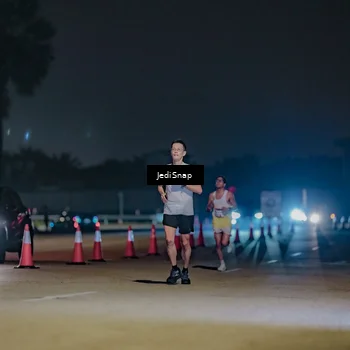 Runner Photo 7450275