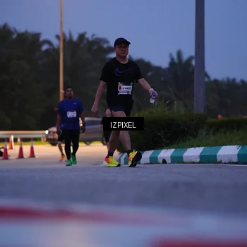 Runner Photo 7450276