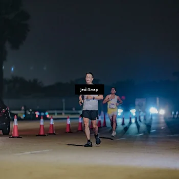 Runner Photo 7450284