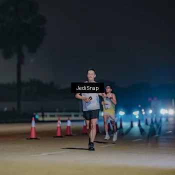 Runner Photo 7450291