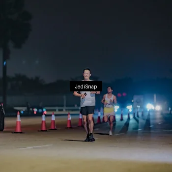 Runner Photo 7450292