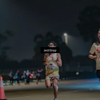 Runner Photo 7450314