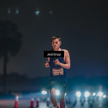 Runner Photo 7450330
