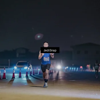 Runner Photo 7450342