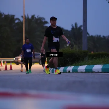 Runner Photo 7450351