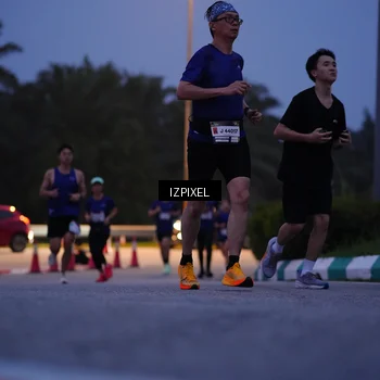 Runner Photo 7450368