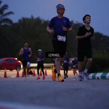 Runner Photo 7450369