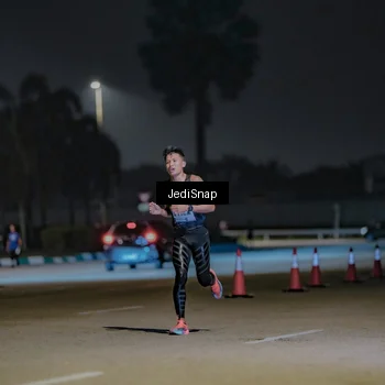 Runner Photo 7450381
