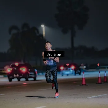 Runner Photo 7450386