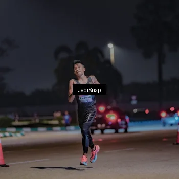 Runner Photo 7450387