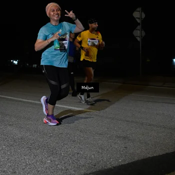 Runner Photo 7450390