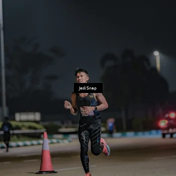 Runner Photo 7450395